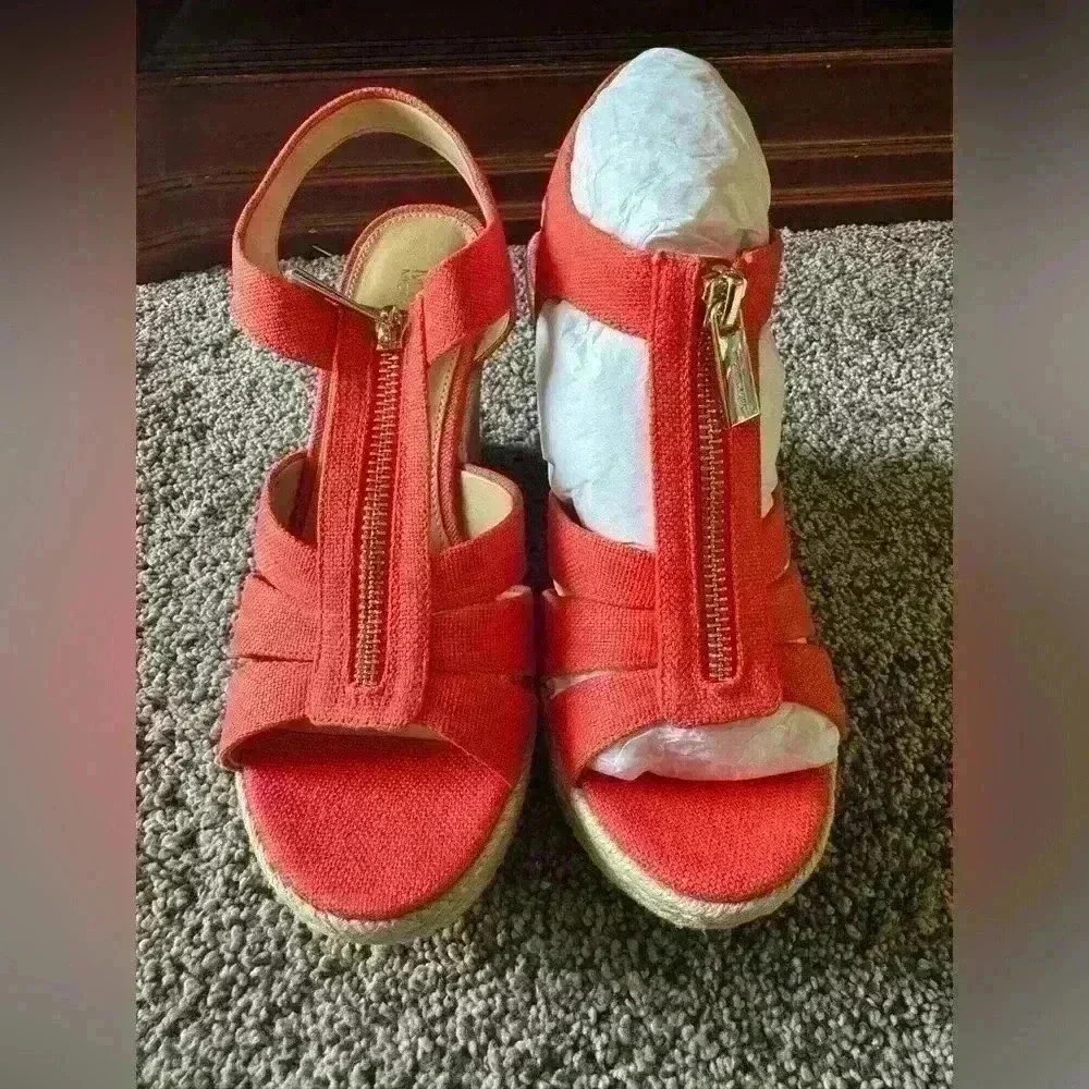 Michael Kohrs wedge heel size 6 canvas sea coral wedge Berkely Wedge NWOT pink